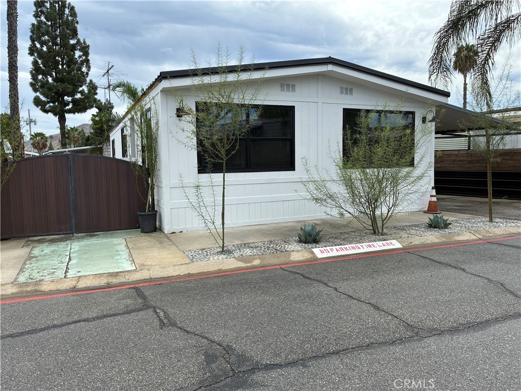 3883 Buchanan 103 Property Photo 1