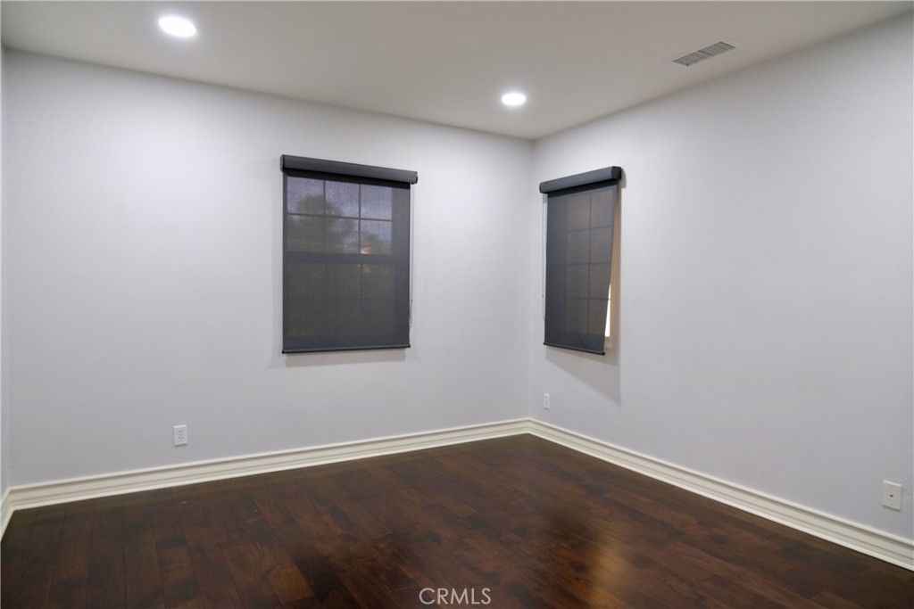 6 Longvale Property Photo 14