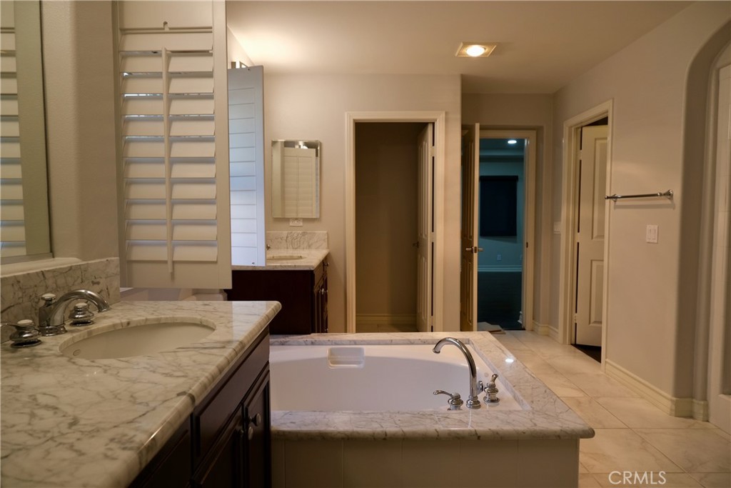 6 Longvale Property Photo 19