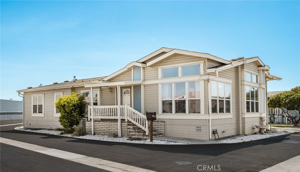 70 Cherry Property Photo 1