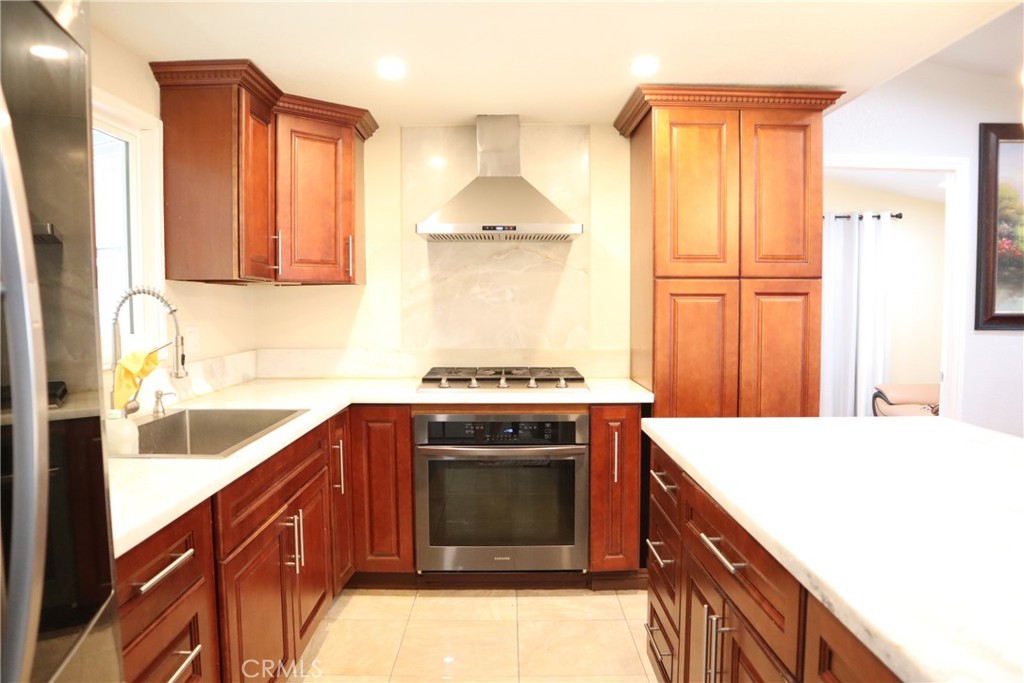 8111 Stanford 125 Property Photo 4