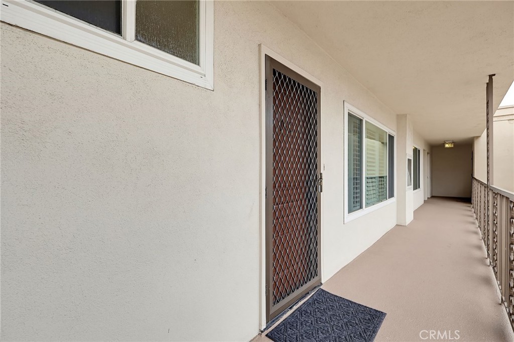 232 Junipero D3 Property Photo 10