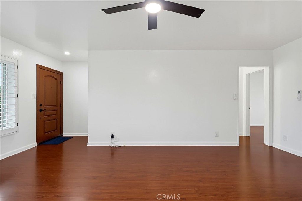 232 Junipero D3 Property Photo 14