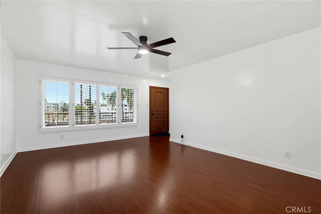 232 Junipero D3 Property Photo 15