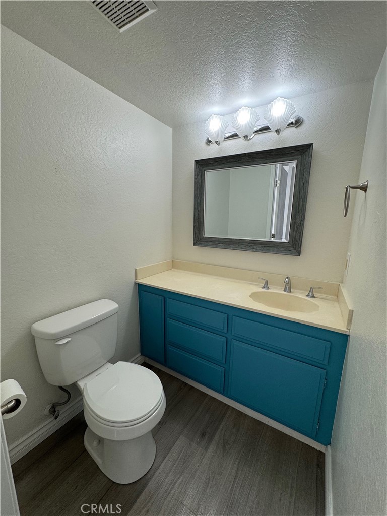 731 Archwood Avenue Property Photo 4