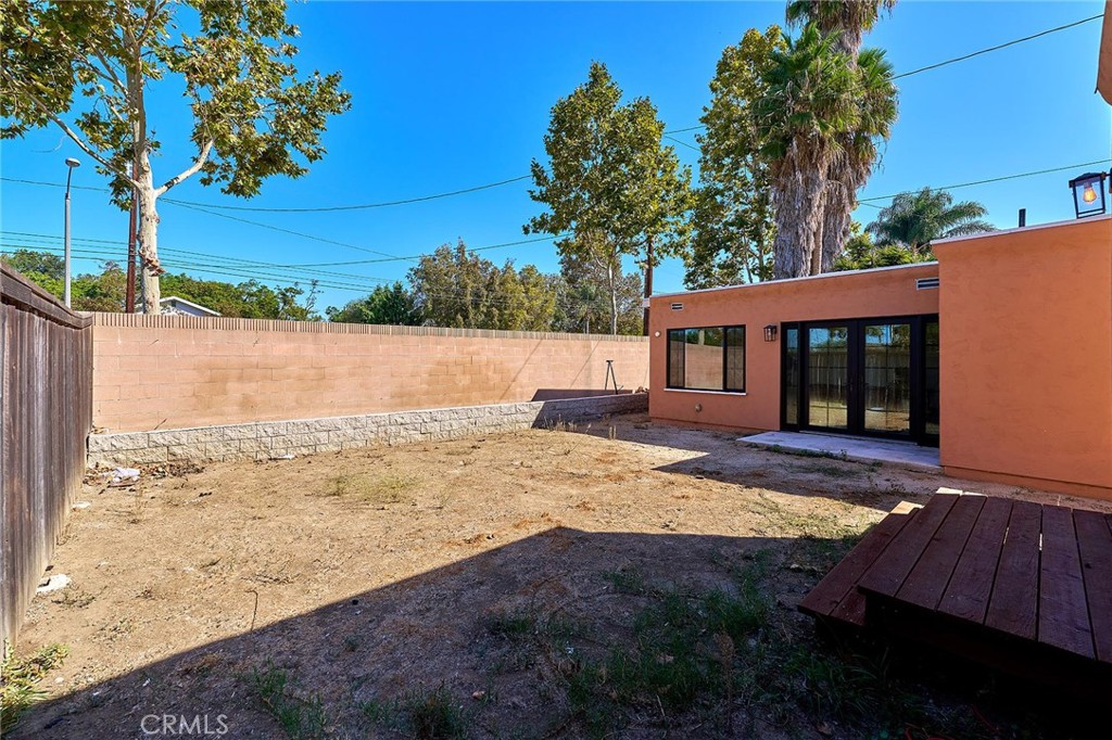 529 W Whiting Property Photo 32