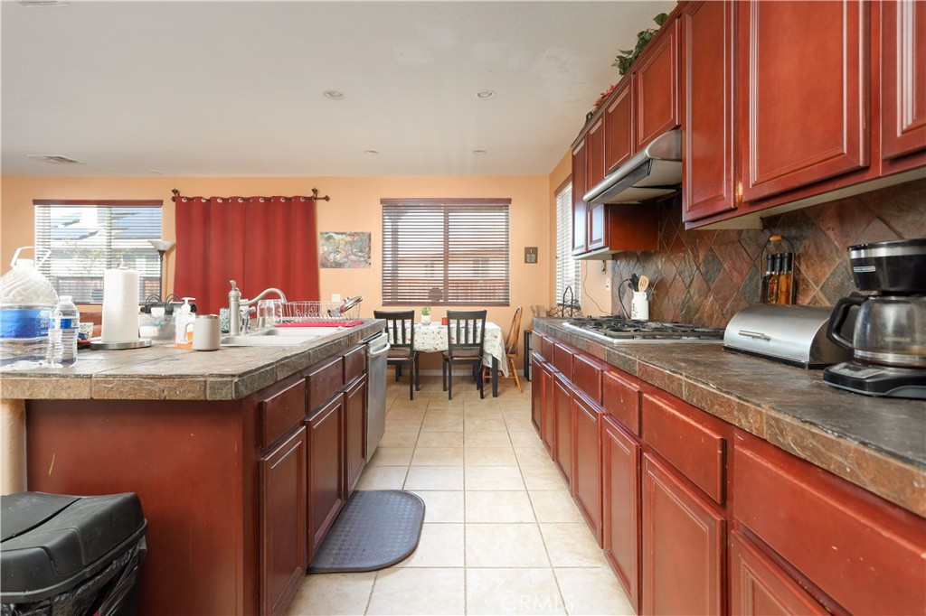 11124 Jasmine Way Property Photo 7