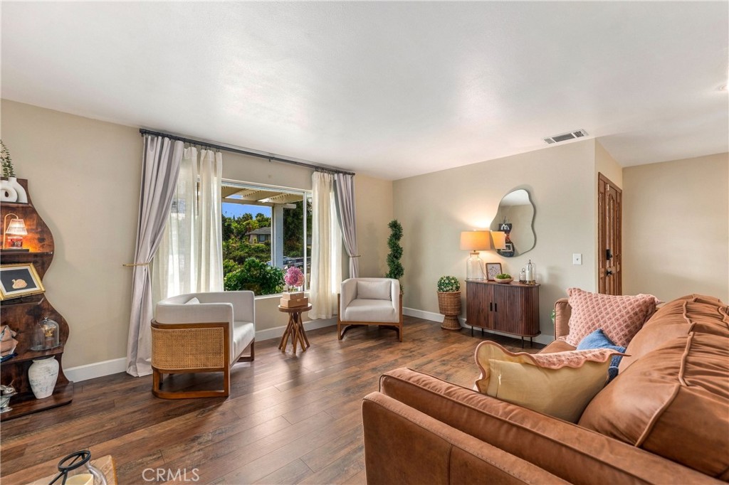 15621 Saddleback Road Property Photo 2