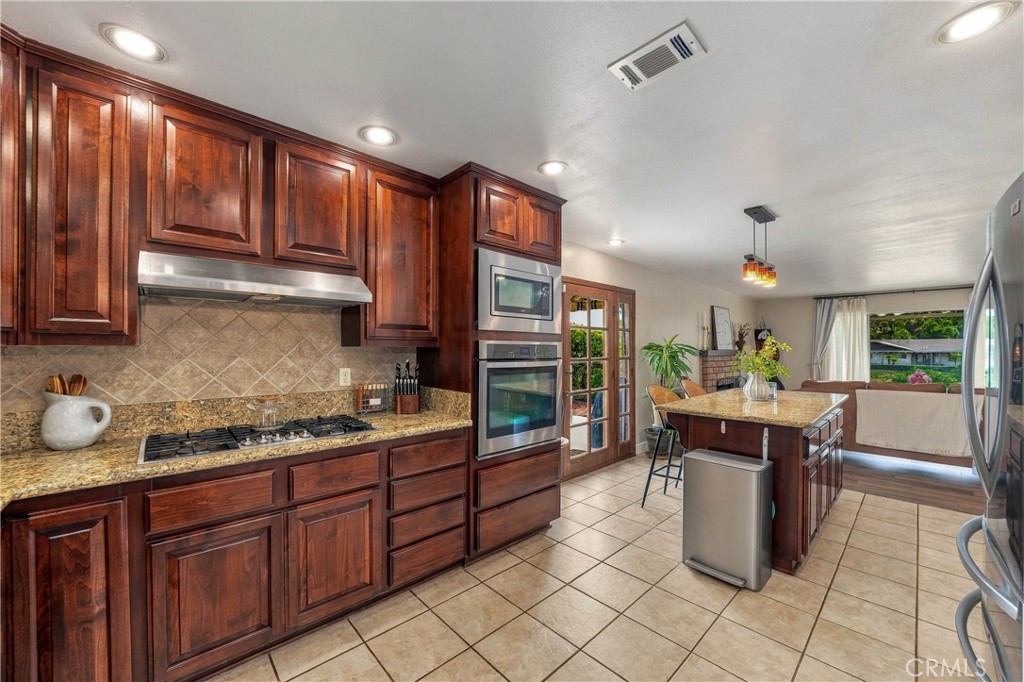 15621 Saddleback Road Property Photo 11
