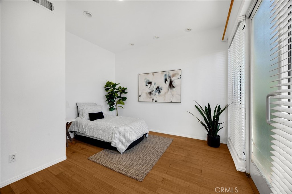 110 E Santa Fe Court Property Photo 4