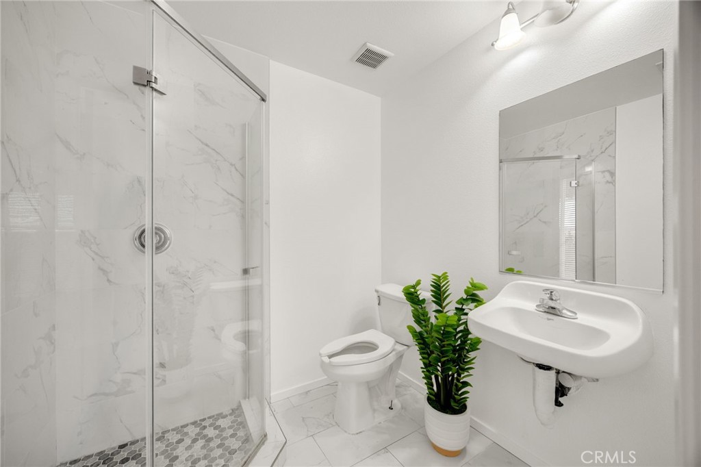 110 E Santa Fe Court Property Photo 5