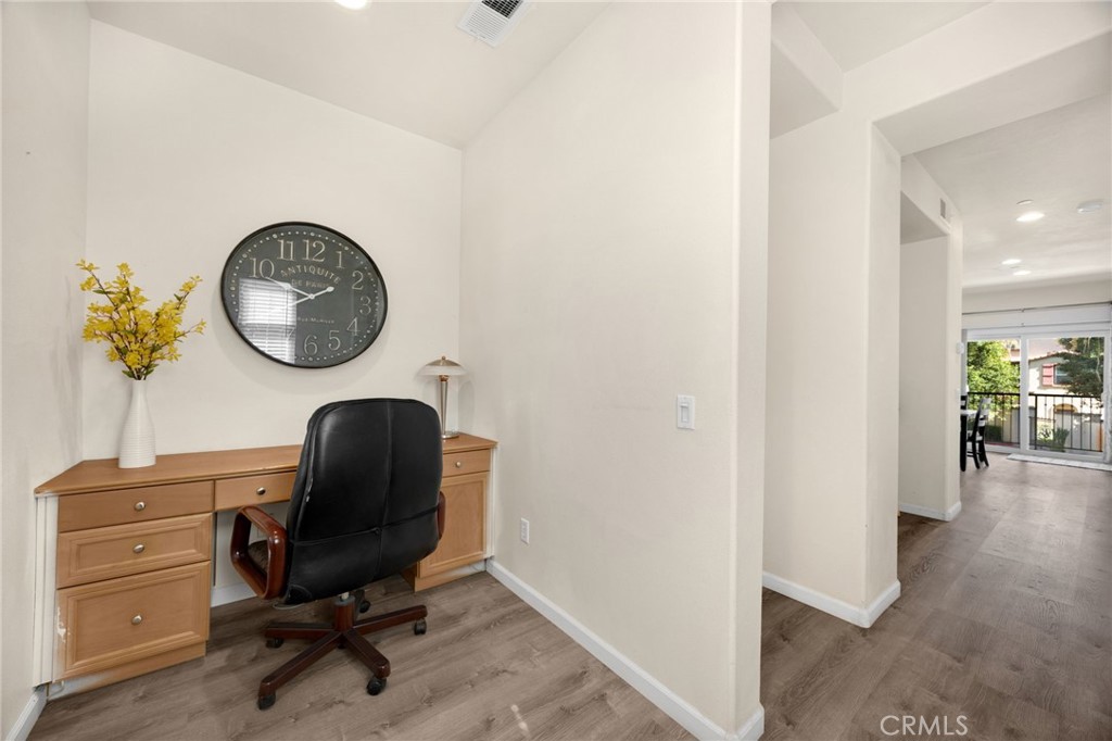110 E Santa Fe Court Property Photo 17