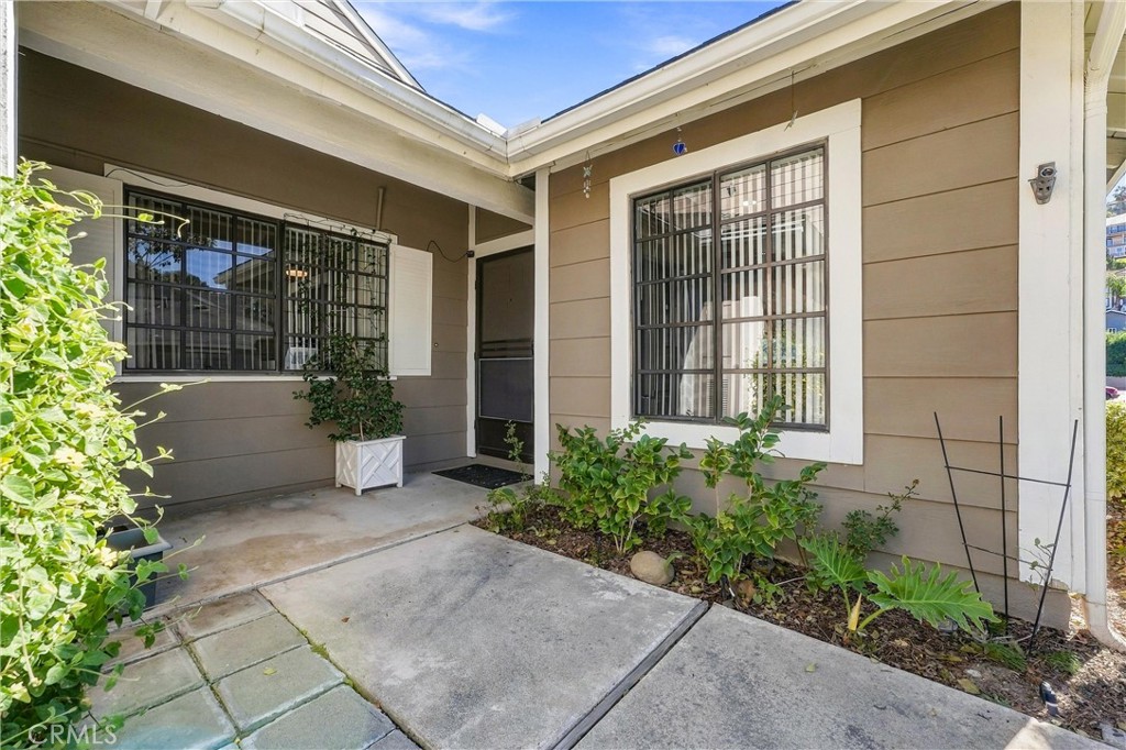 5049 E Almond Avenue 4 Property Photo 31