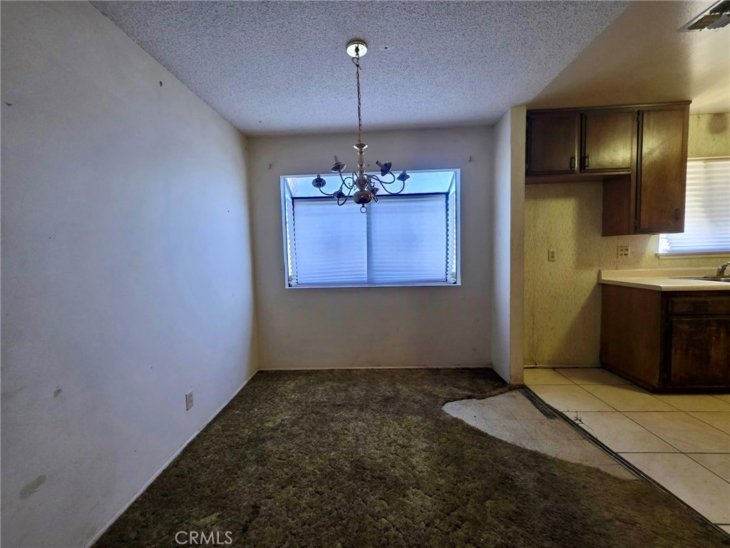 992 W Hoffer Property Photo 5