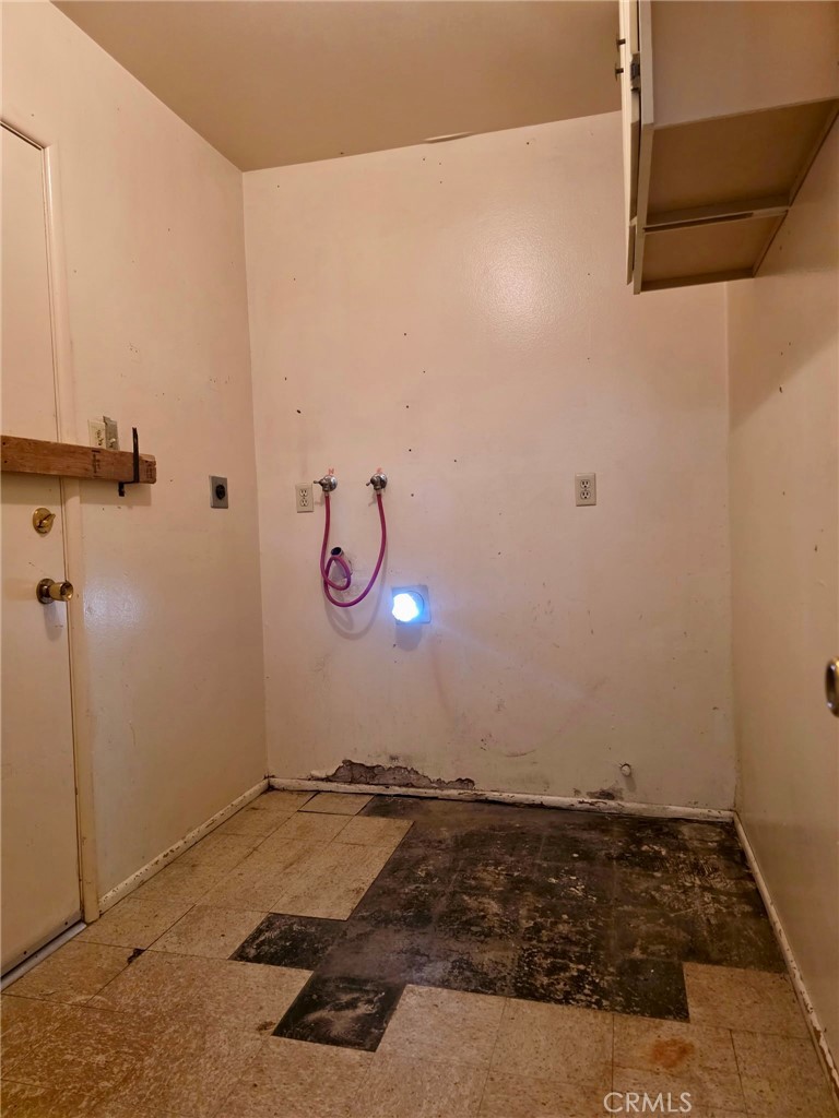 992 W Hoffer Property Photo 12