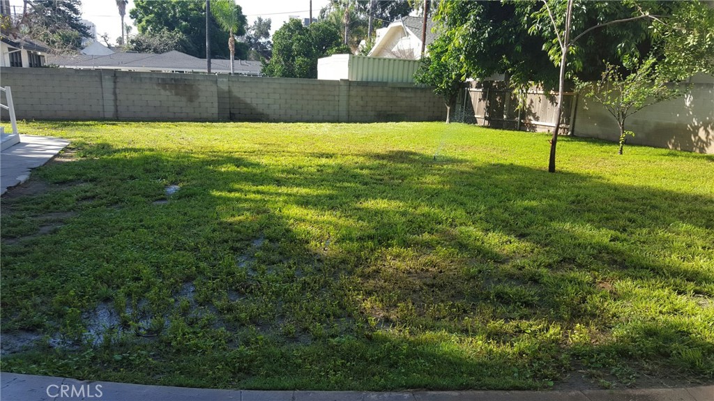 1210 N Ross Street Property Photo 2