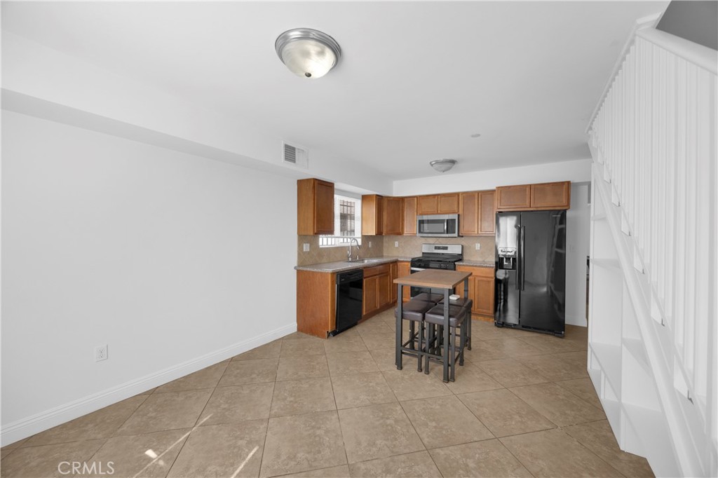 1241 W 37th Drive Property Photo 13