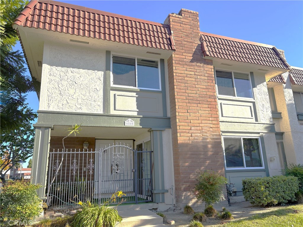6860 Southampton Drive Property Photo 1