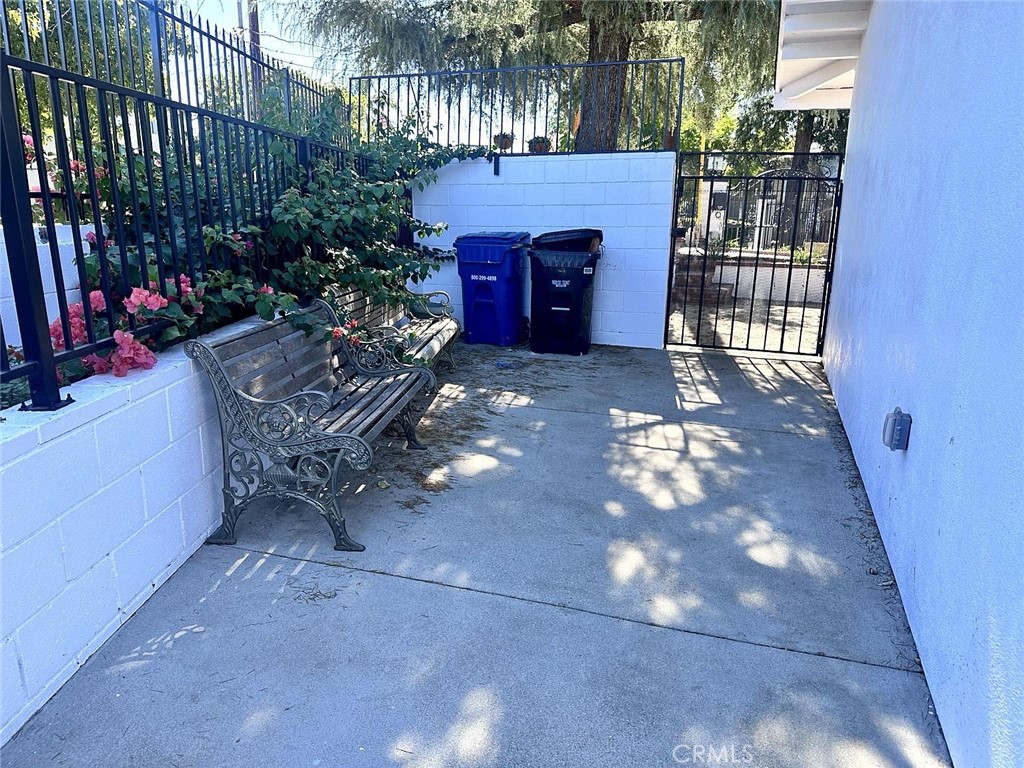 14401 Lakeside Street Property Photo 49