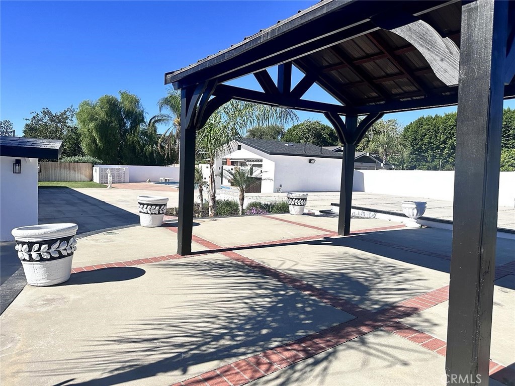 14401 Lakeside Street Property Photo 50
