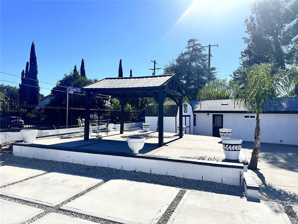14401 Lakeside Street Property Photo 53