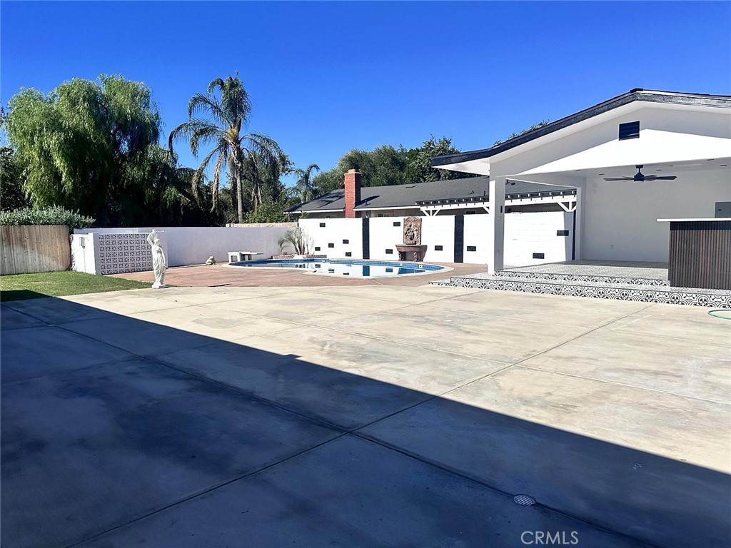 14401 Lakeside Street Property Photo 54