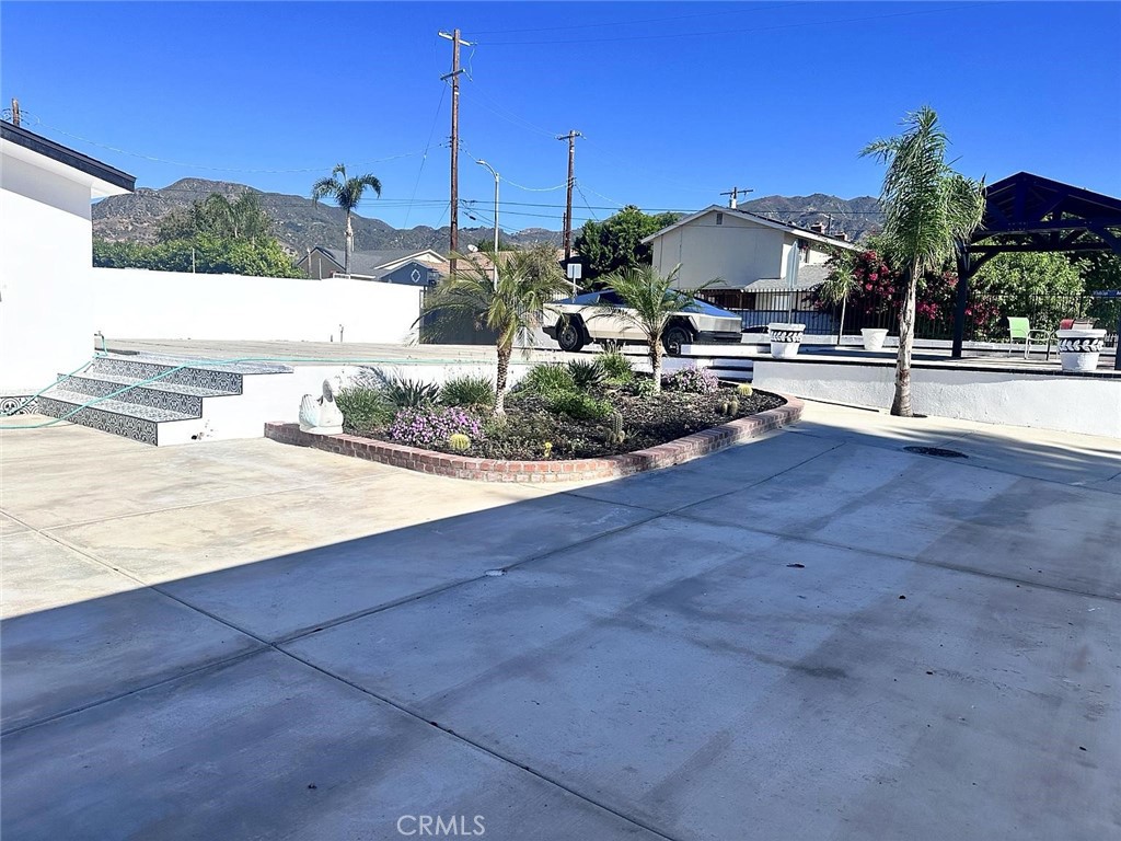 14401 Lakeside Street Property Photo 55