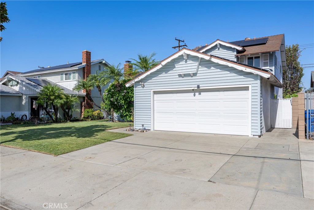 14673 Hawes Street Property Photo 3