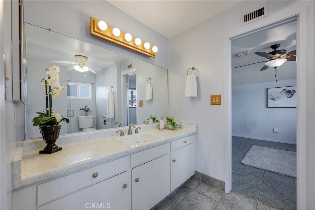 14673 Hawes Street Property Photo 36