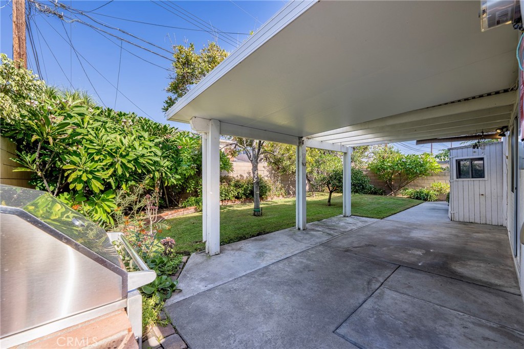 14673 Hawes Street Property Photo 43