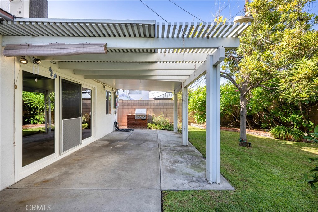 14673 Hawes Street Property Photo 49