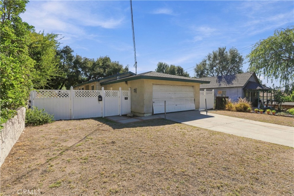 1914 Mentone Property Photo 3