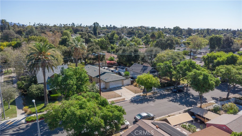 1914 Mentone Property Photo 5