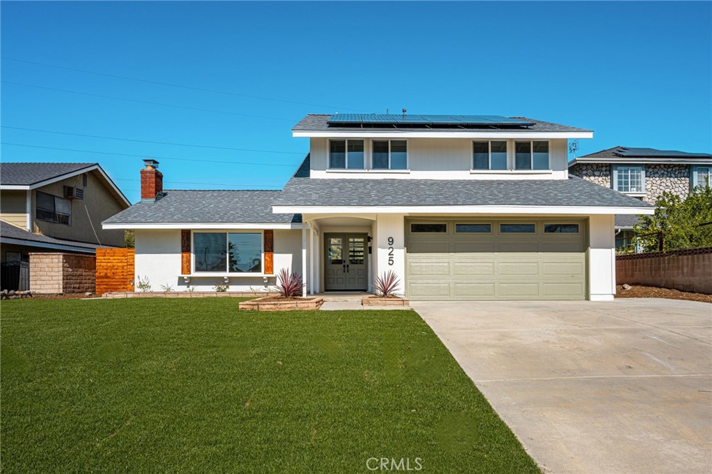 925 Eastglen Property Photo 1