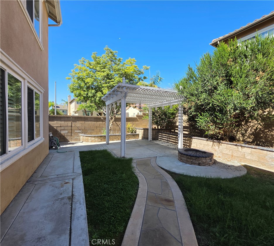 629 Oak Tree Street Property Photo 9