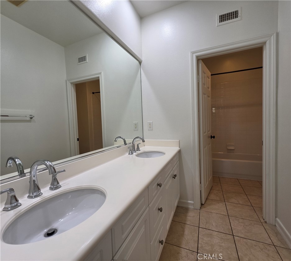629 Oak Tree Street Property Photo 11