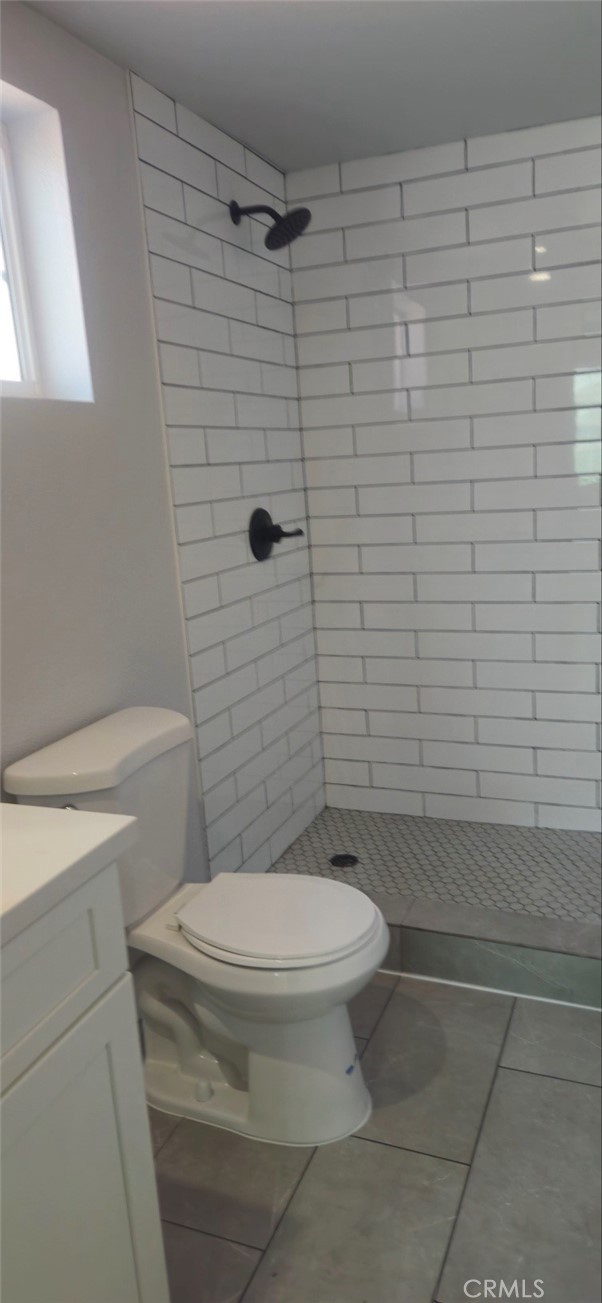 928 E 57th 1/4 Property Photo 3