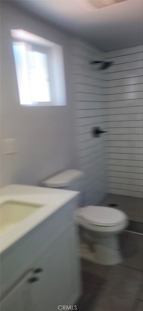 928 E 57th 1/4 Property Photo 5