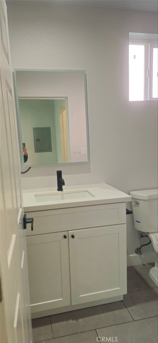 928 E 57th 1/4 Property Photo 26