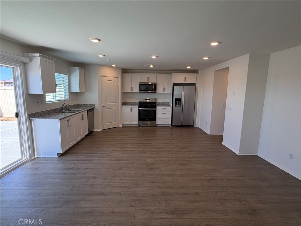 14065 Larissa Property Photo 2