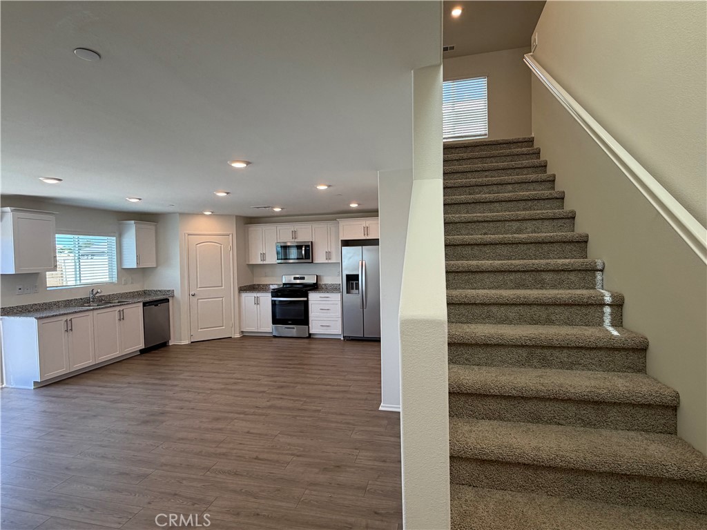 14065 Larissa Property Photo 4