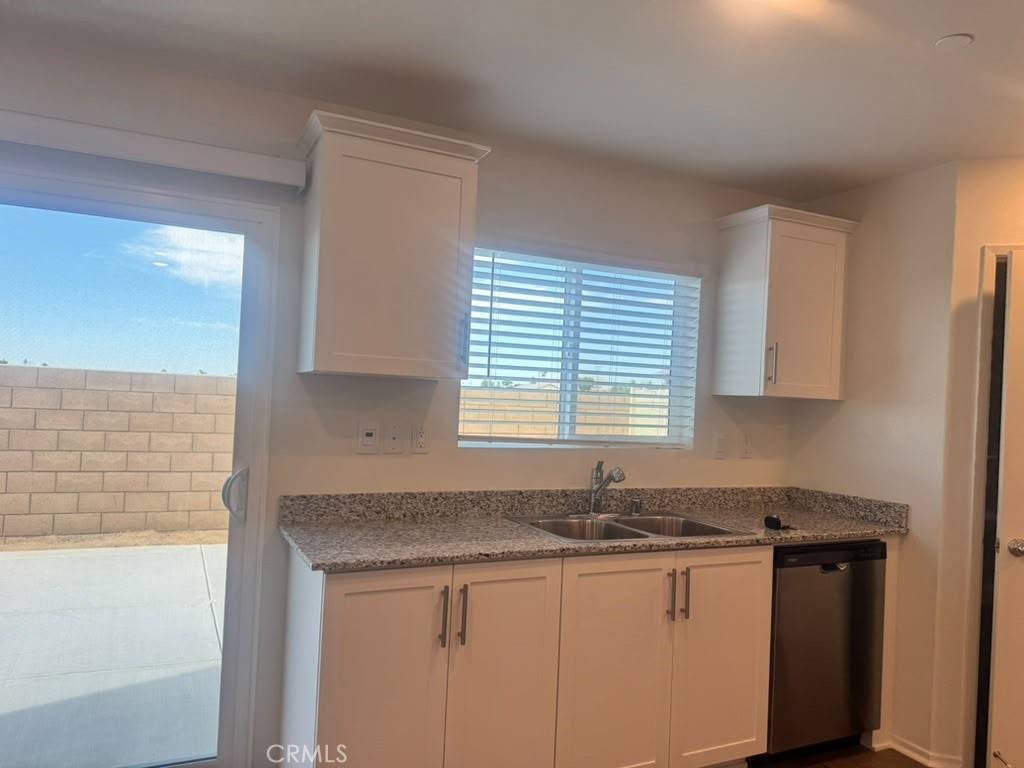 14065 Larissa Property Photo 6