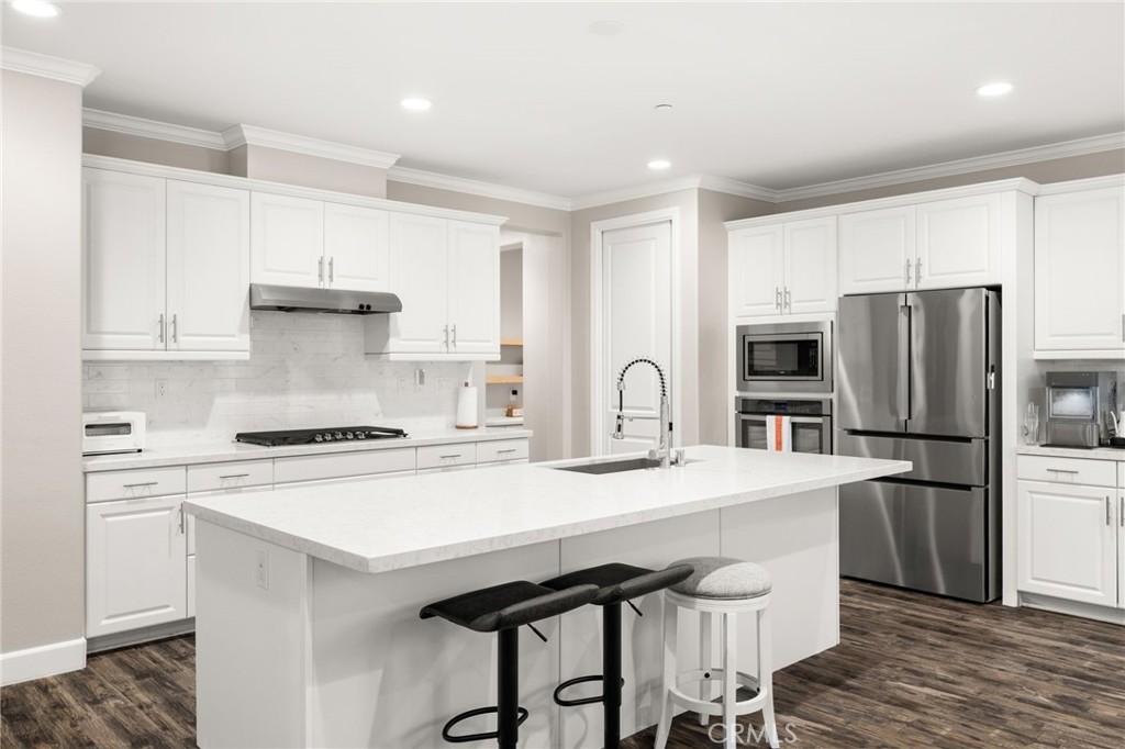 16366 Cameo Court Property Photo 6