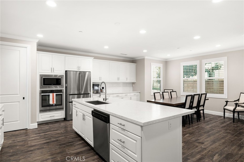 16366 Cameo Court Property Photo 8