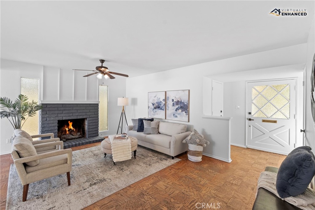 2101 Muir Way Property Photo 6