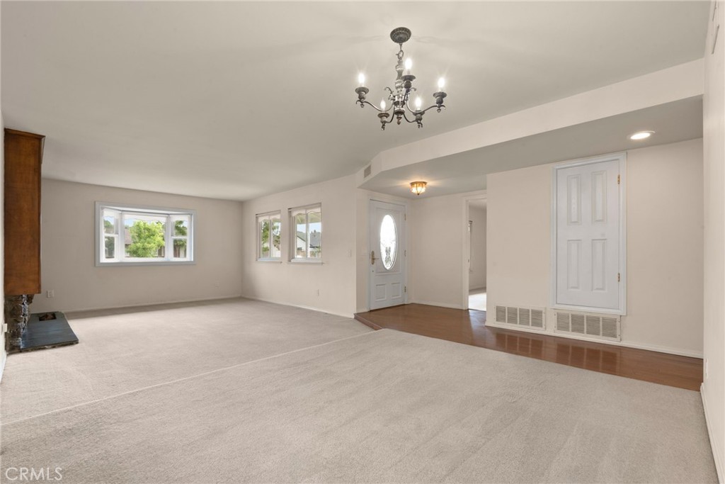 1529 E San Alto Property Photo 18
