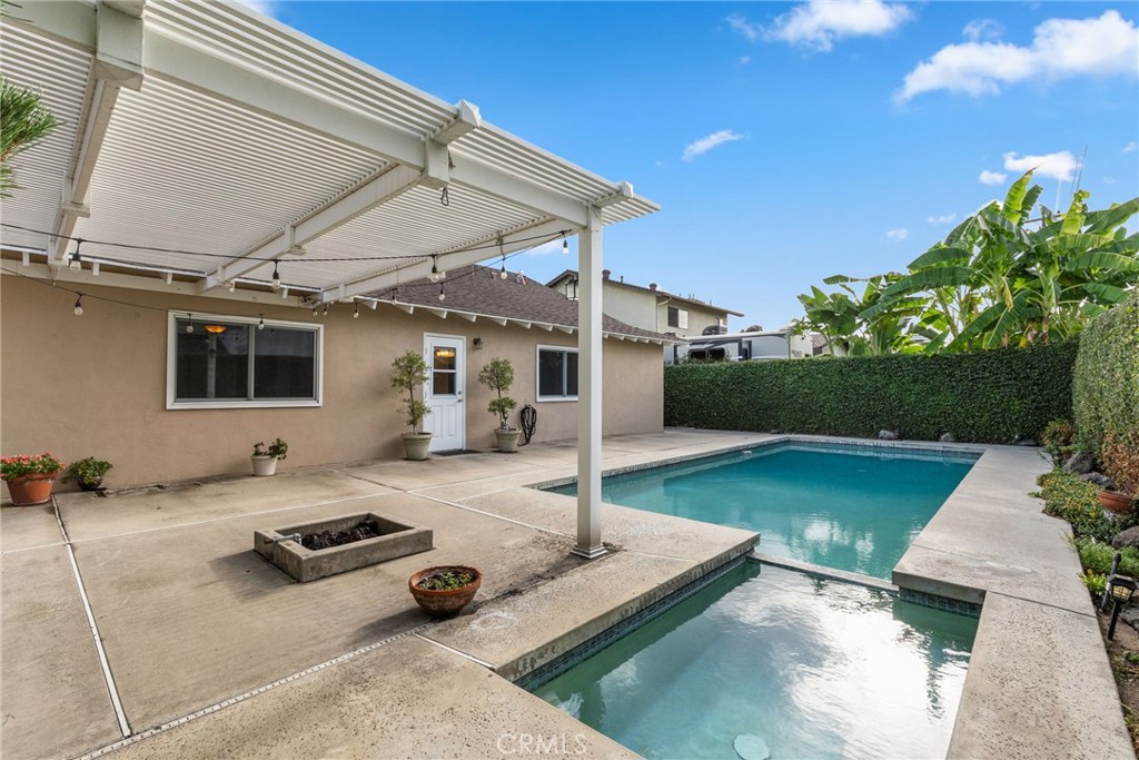 1529 E San Alto Property Photo 45