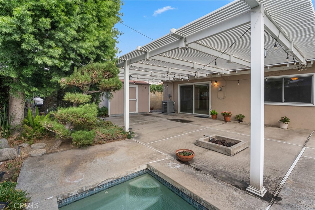 1529 E San Alto Property Photo 47
