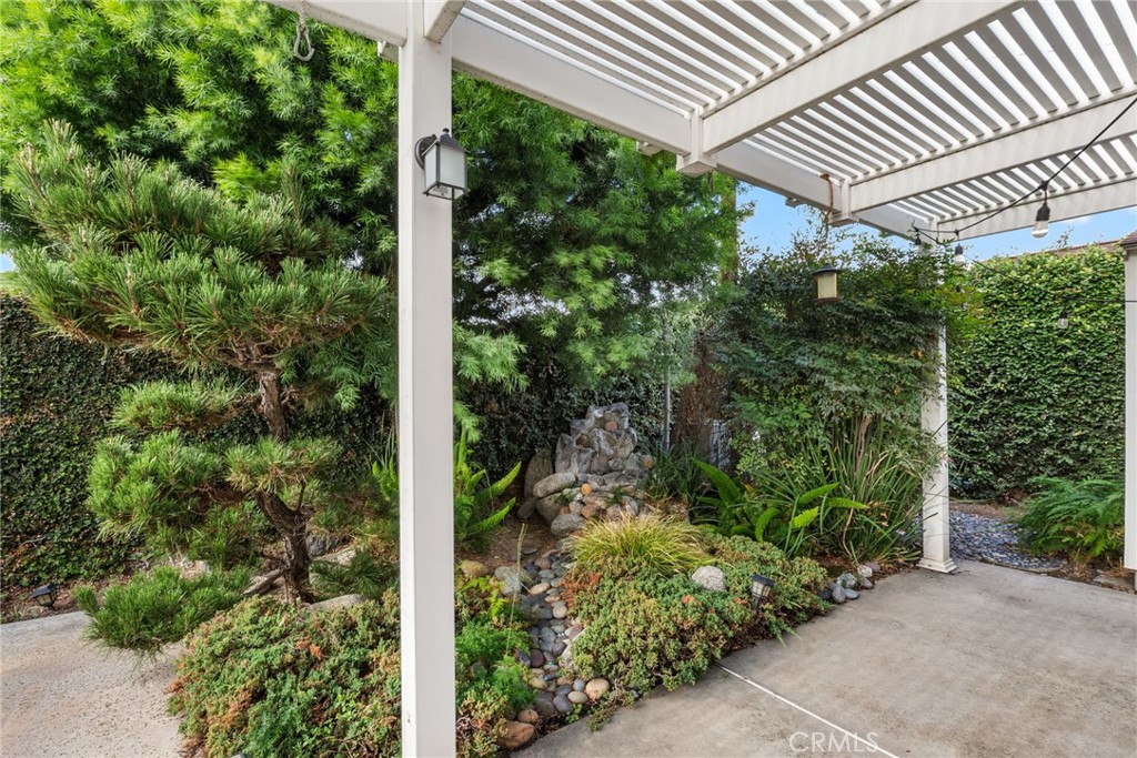 1529 E San Alto Property Photo 48