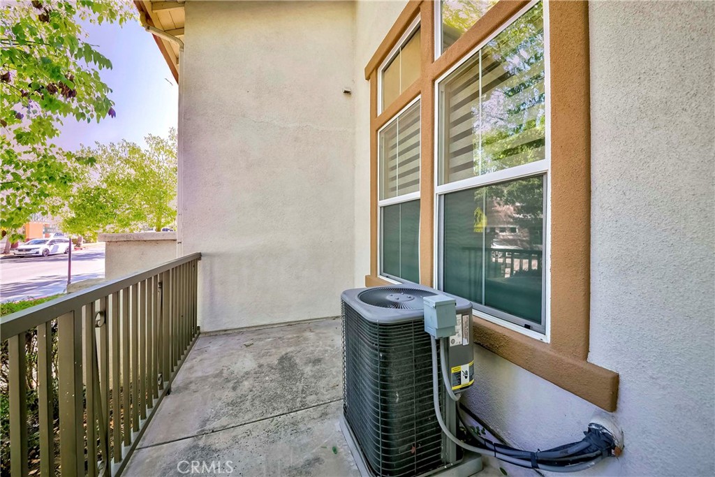 2169 Silva Property Photo 3